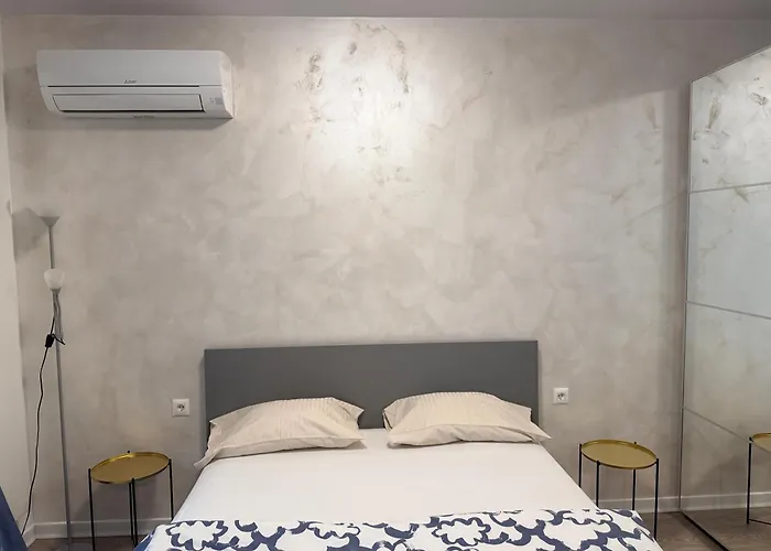 Boutique Cloud9 Pipera Nearby Drpciv